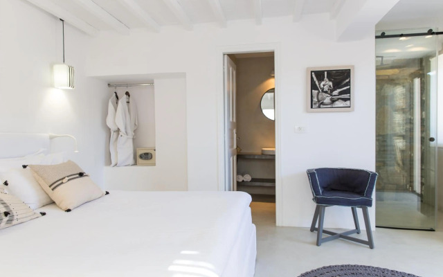 Ostraco Suites
