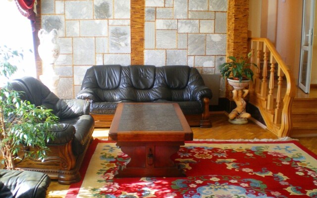 Отель «Киев плюс»