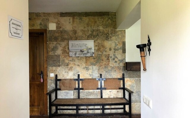 Villa With 5 Bedrooms in Maello, With Private Pool and Enclosed Garden