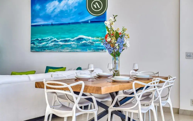 1BR Condo Near to Beach