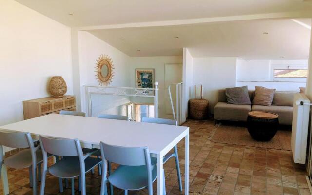 Citilet 5 Cosy apartment with balcony and sea view