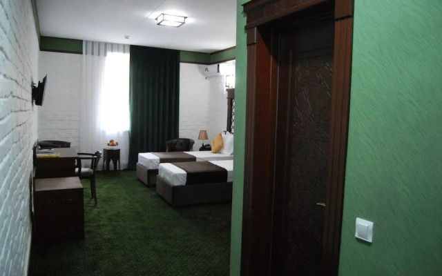 Hotel Kesh Palace