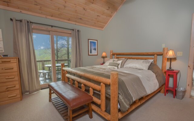 Glass Mountain Lodge 5 Bedroom House