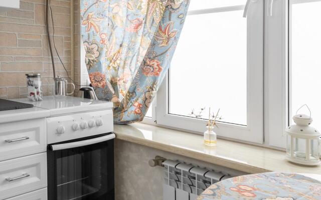 Aura на проспекте Мира 16