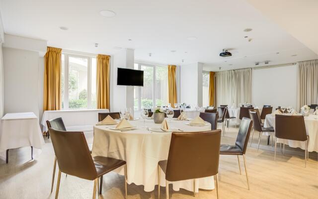 Regency Golf - Hotel Urbano