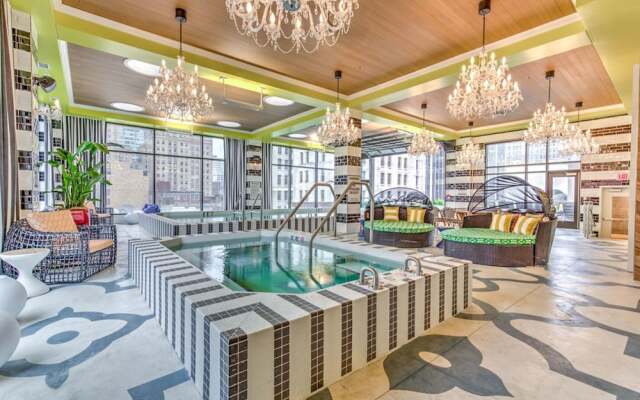 Global Luxury Suites in Downtown Cincinnati