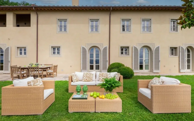 Villa Sunset in Lucca