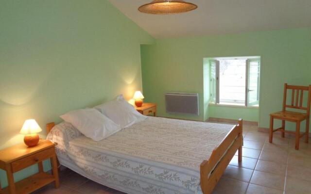 Gîte Saint-Alban-les-Eaux, 3 pièces, 4 personnes - FR-1-496-75