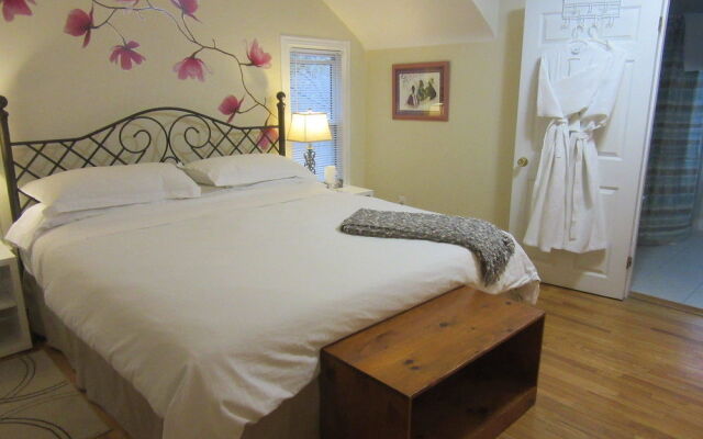 Carbonnel Bed & Breakfast