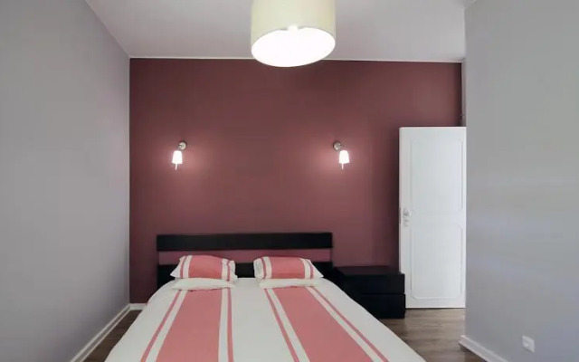 Make Yourself At Home - Porto