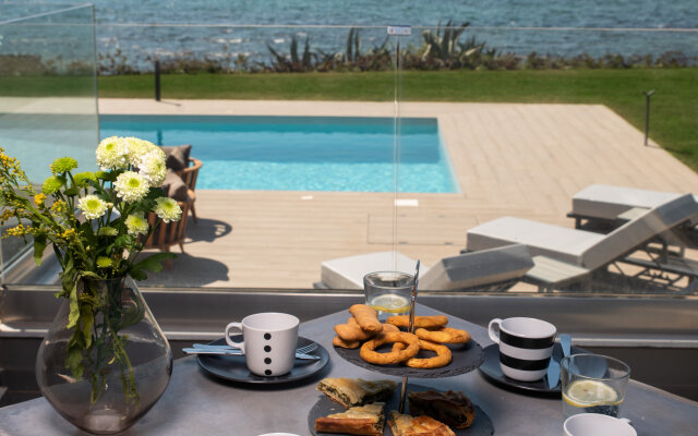 Mirazur Seafront Sunset Villa