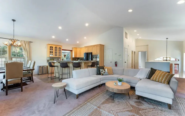 Blitzen by Avantstay Pet-friendly Tahoe Retreat