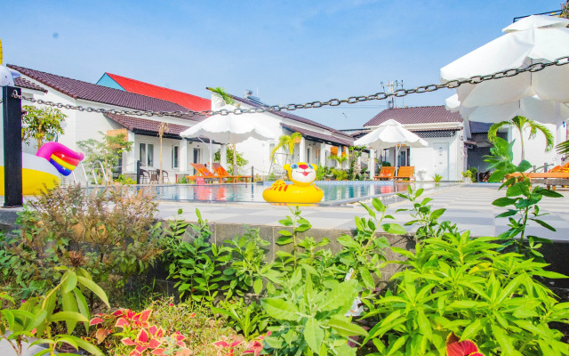 Anna Nguyen Resort Bungalow