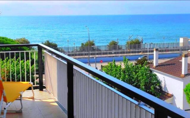 Sea And Pool Apartment 2