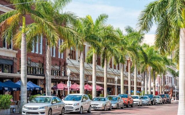 Island Beach Club 304 - Two Bedroom Condo