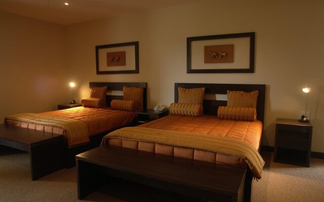 Amanzingwe Lodge Conference Centre & Spa