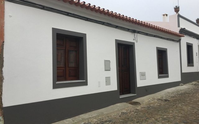 House With 3 Bedrooms in Reguengos de Monsaraz, With Enclosed Garden a