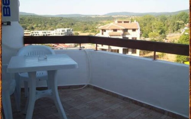 Guest House Dinev
