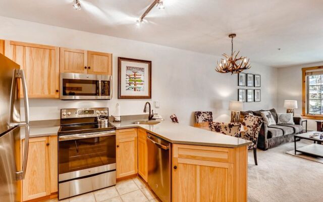 135 Dercum Dr - 1 Br Condo