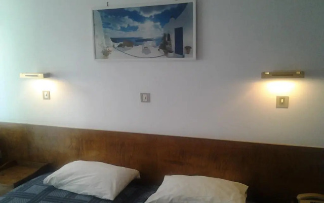 Oasis Hotel