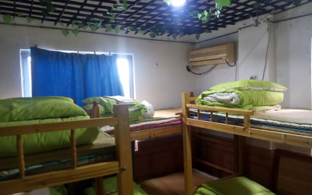 Guangzhou C'est La Vie Youth Hostel