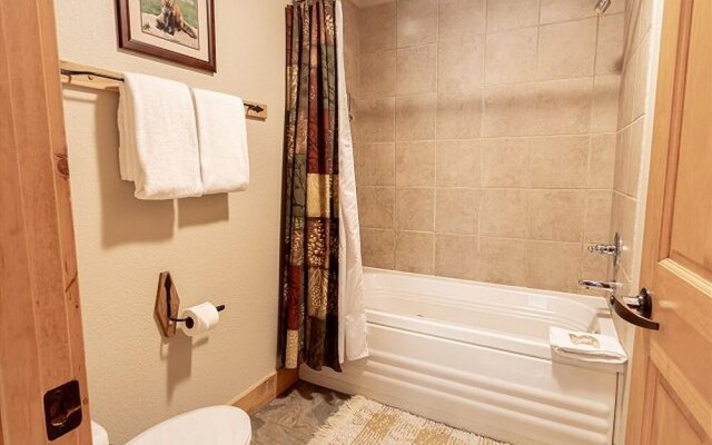 Trapper's Crossing #8770 by Summit County Mountain Retreats