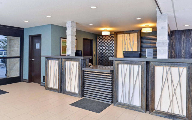 Best Western Long Beach Inn