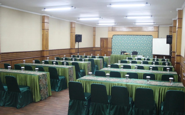 Lingga Hotel