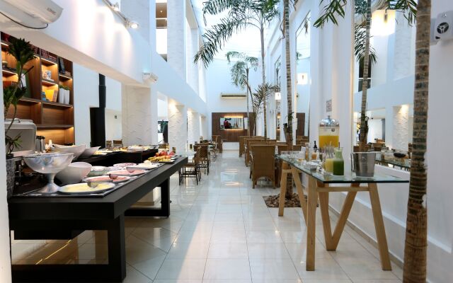 Oasis Tower Hotel