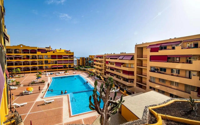 Lovely 1-bedroom apartment whit pool