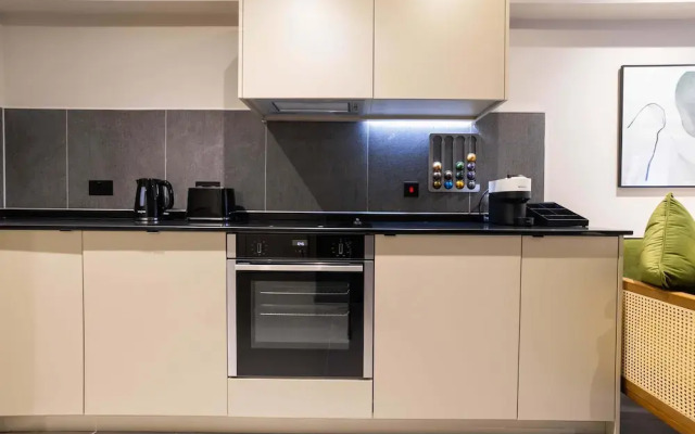 Verdana Suite 1BD Flat Near Centre