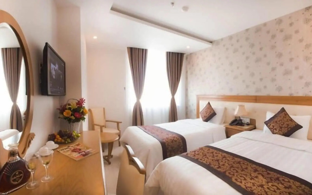 Royal Family Hotel Da Nang