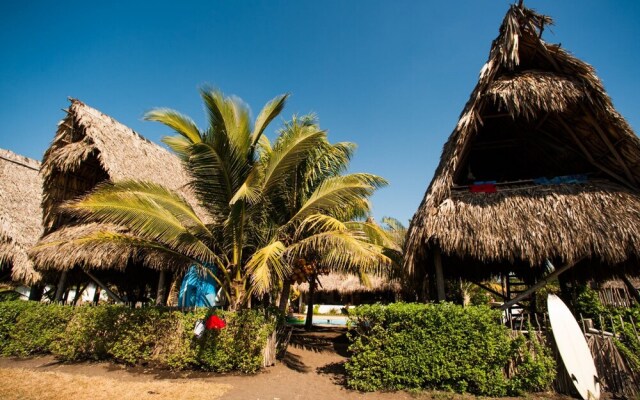 Paredon Surf House