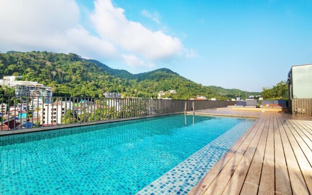 The Deck Patong By Favstay