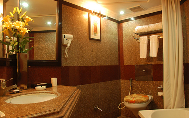 Hotel Shanti Palace