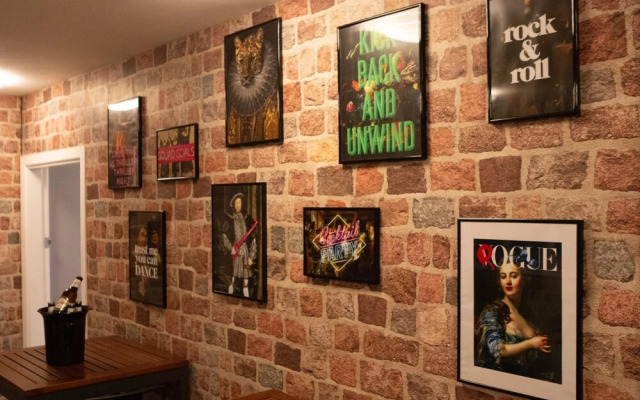 The Cavern Apartment Liver House