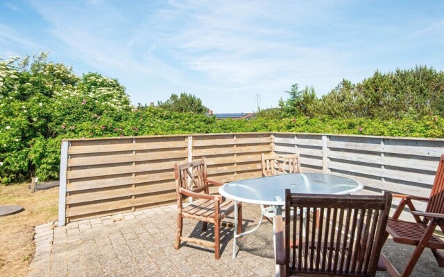 10 Person Holiday Home in Ringkobing