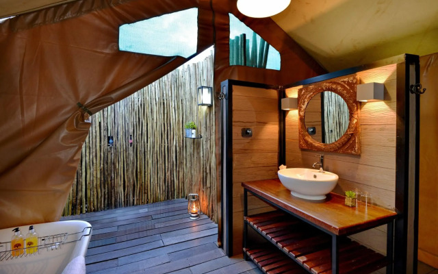 Tshukudu Game Lodge