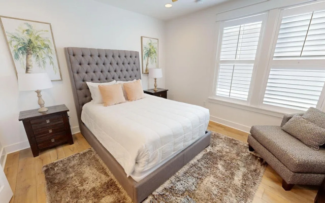 Seaside Serenity 5 Bedroom Home