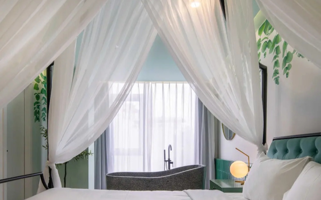 Jacayl Hotel