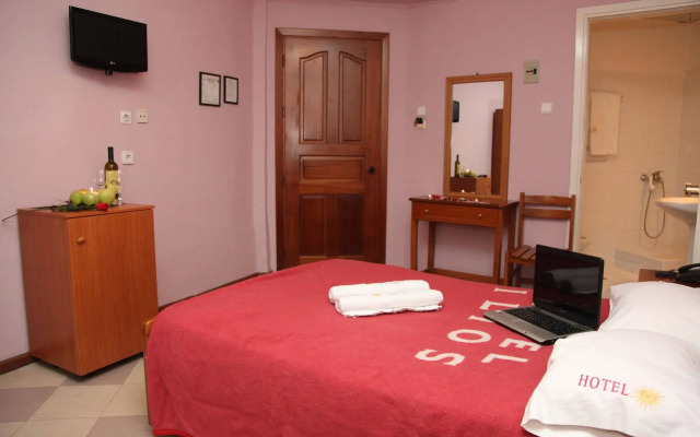 Hotel Ilios
