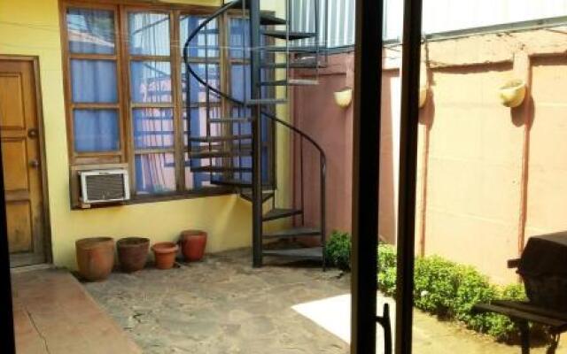 La Casita Azul