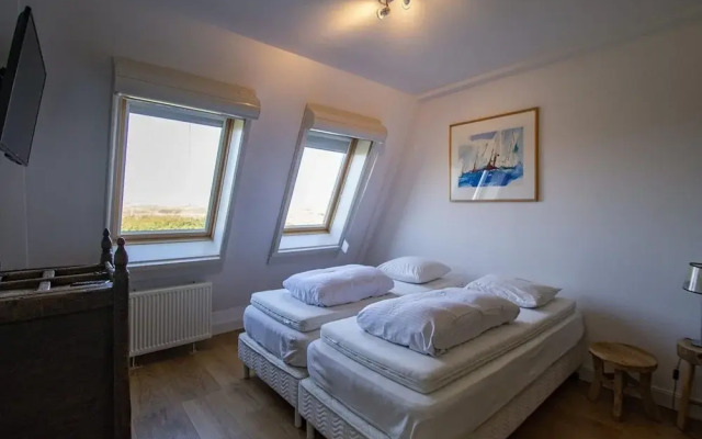 Fantastic Penthouse by the sea With Sauna