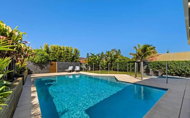 Sea Spray- Private Pool, Beach, Table Tennis