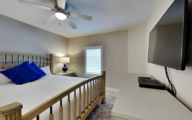 Admiral's Quarters #1208