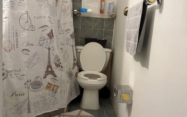 The Macaw Guesthouse