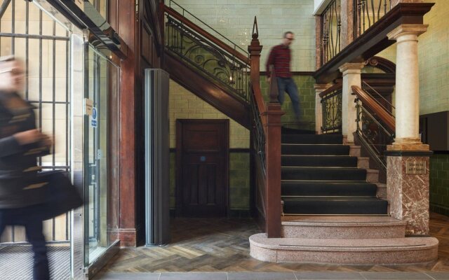 Roomzzz Manchester Victoria