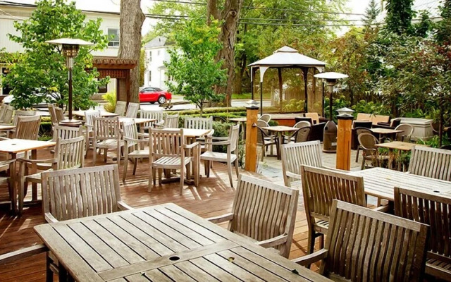 Auberge Ayers Cliff
