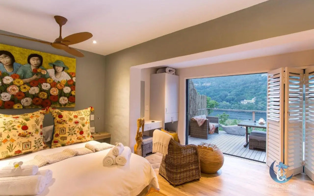 Pearl Moon Boutique Suites