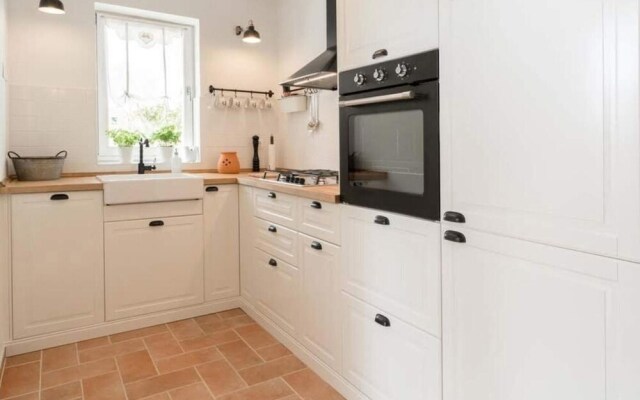 Awesome Home in Povljana With 4 Bedrooms and Wifi